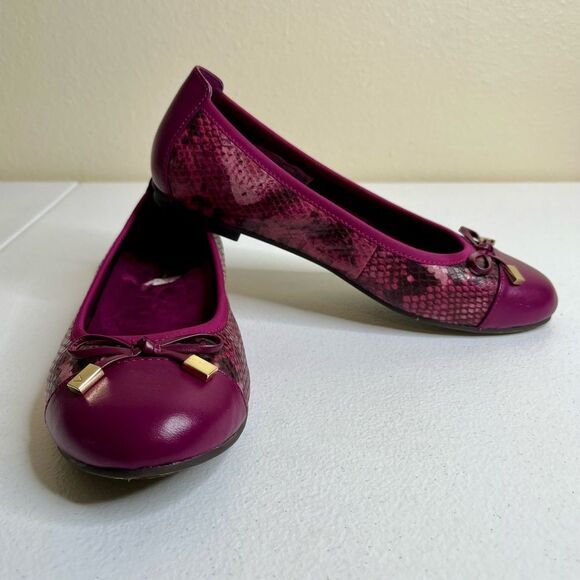 Vionic Minna Purple Leather Cap Toe Bow Snakeskin Ballet Flats Slip On Women 7 - Picture 14 of 14